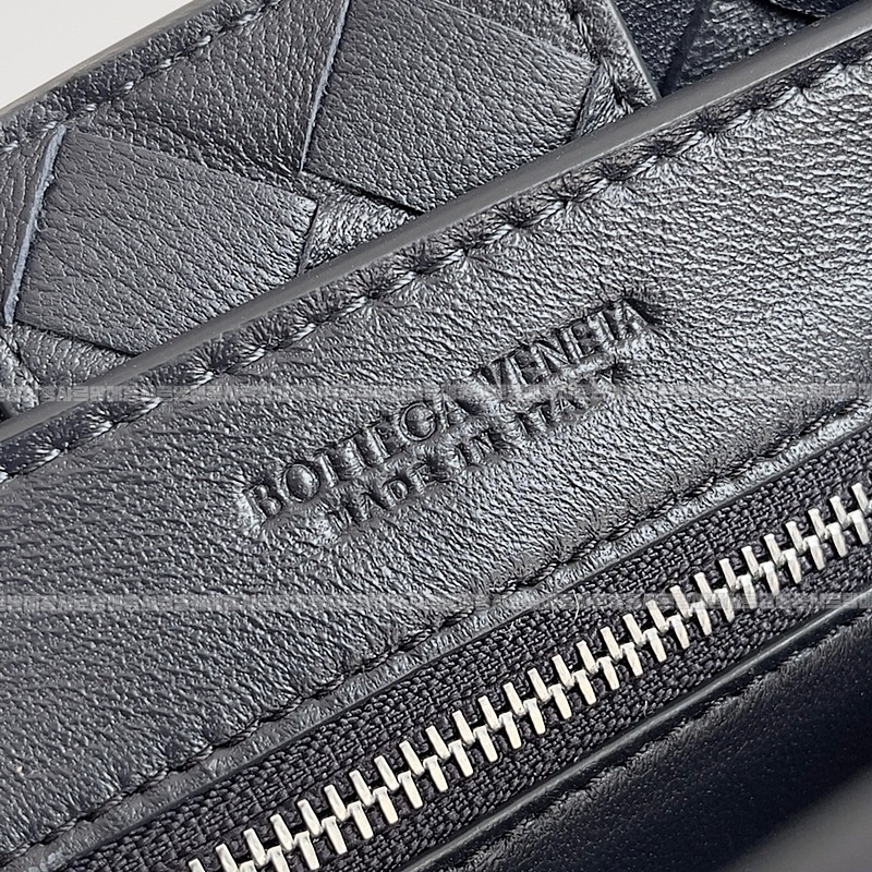 보테가베네타안디아모스몰 20260221-160442-007루.jpg