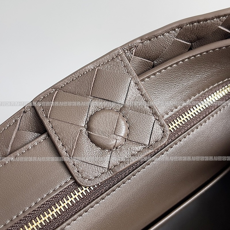 보테가베네타안디아모스몰 20260221-160630-007루.jpg