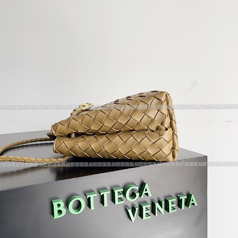 보테가베네타안디아모스몰 20260221-161802-002루.jpg