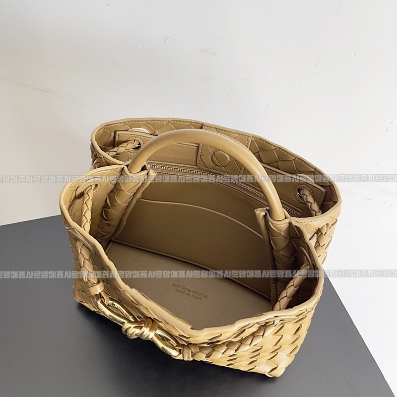 보테가베네타안디아모스몰 20260221-161803-009루.jpg