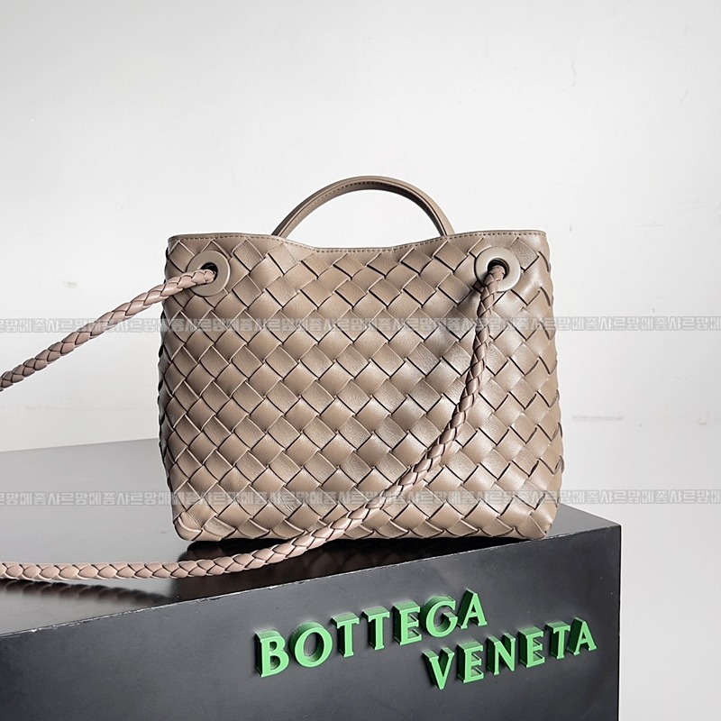 보테가베네타안디아모스몰 20260221-161923-002루.jpg