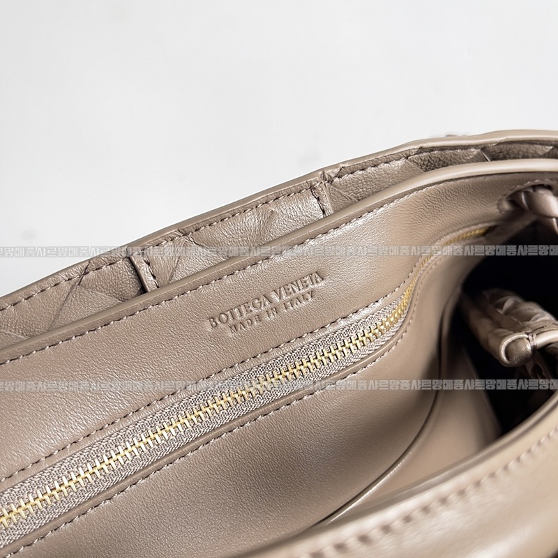 보테가베네타안디아모스몰 20260221-161924-006루.jpg