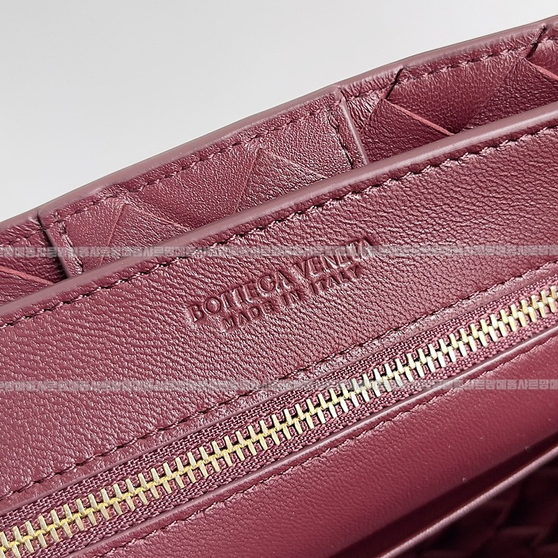 보테가베네타안디아모스몰 20260221-163445-007루.jpg