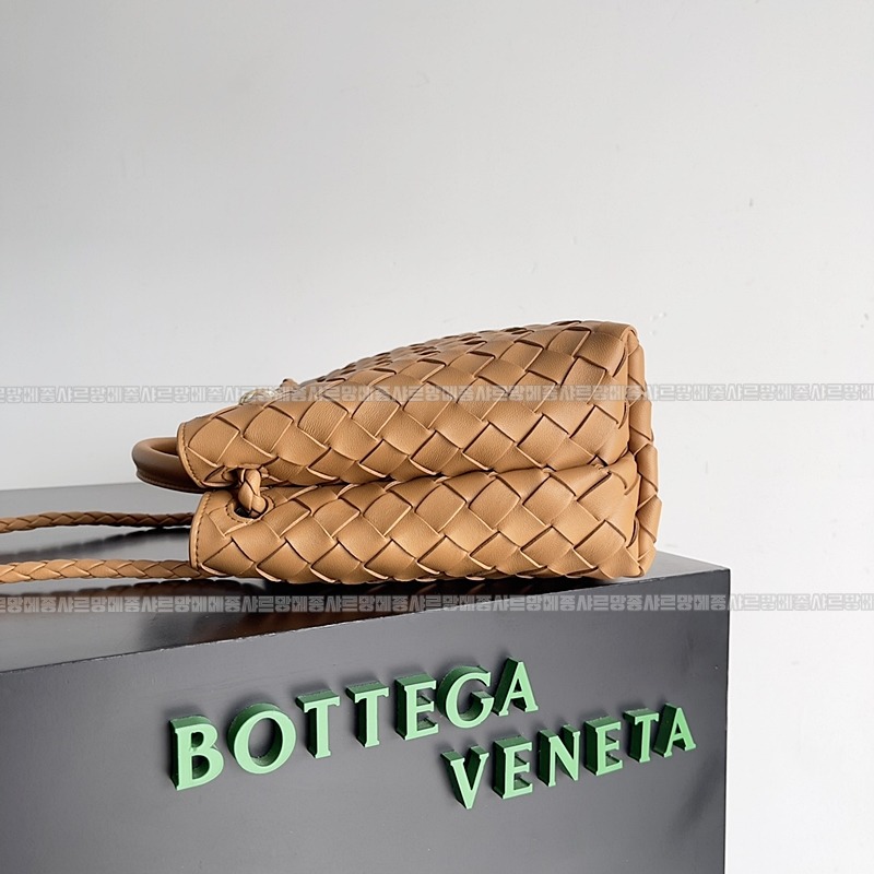 보테가베네타안디아모스몰 20260221-163618-002루.jpg