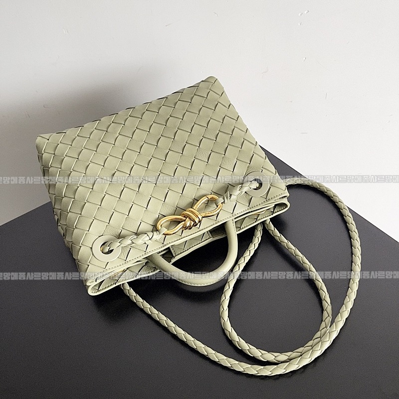 보테가베네타안디아모스몰 20260221-164008-005루.jpg