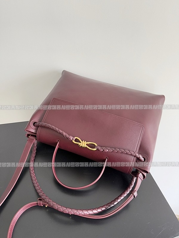 보테가베네타차오차오라지 20260221-164452-007루.jpg