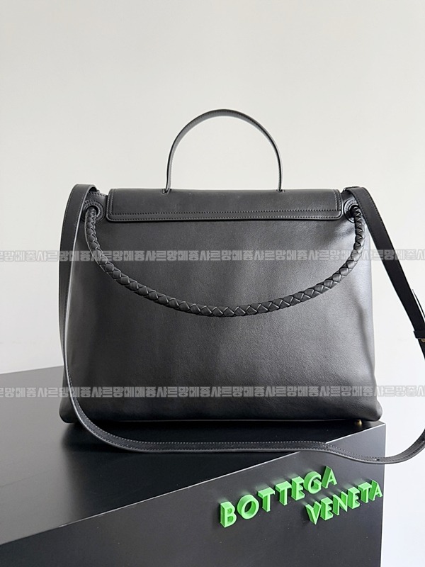 보테가베네타차오차오라지 20260221-164738-002루.jpg