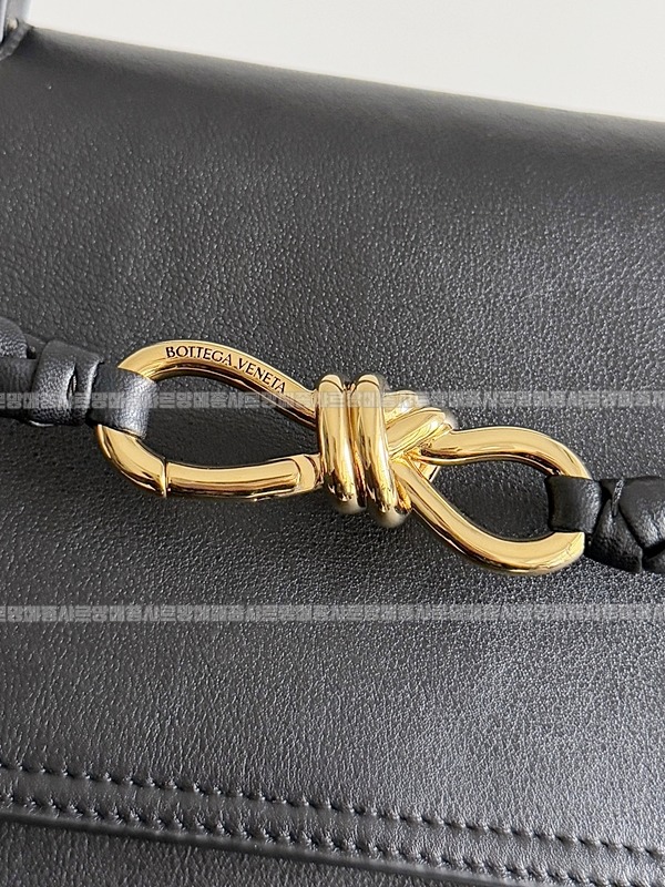 보테가베네타차오차오라지 20260221-164739-006루.jpg