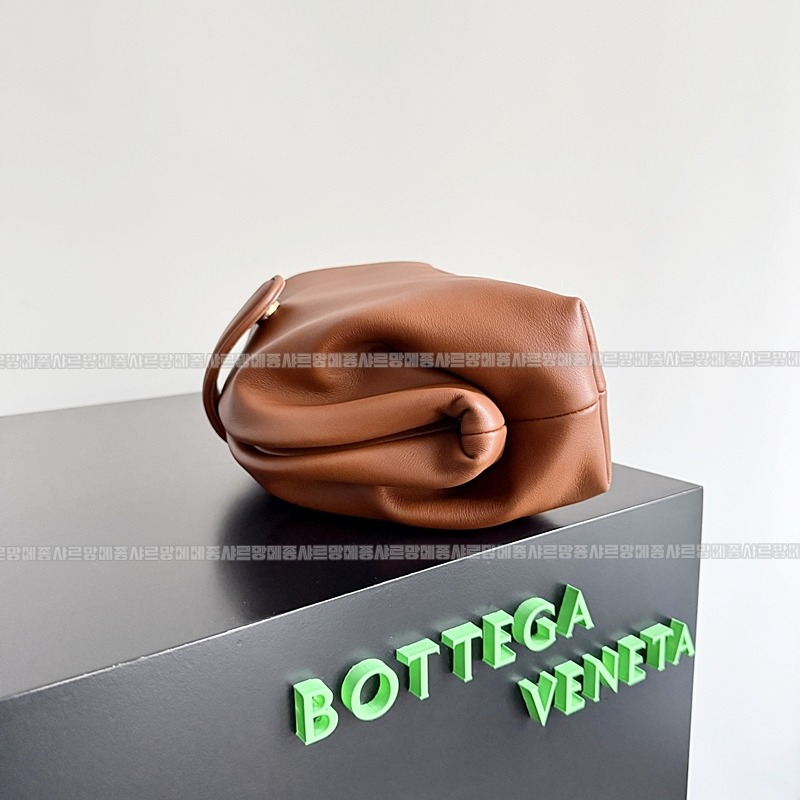 보테가베네타로렌미디움 20260221-165628-002루.jpg