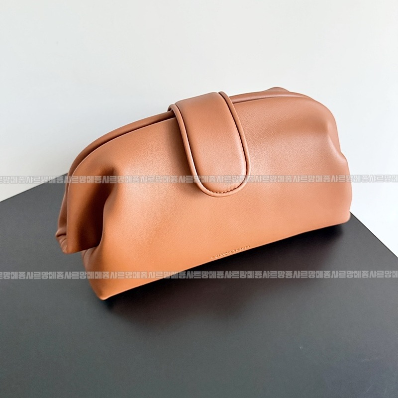 보테가베네타로렌미디움 20260221-165629-003루.jpg