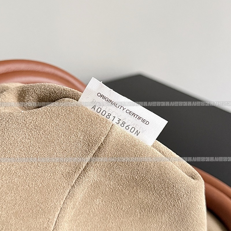 보테가베네타로렌미디움 20260221-165629-008루.jpg