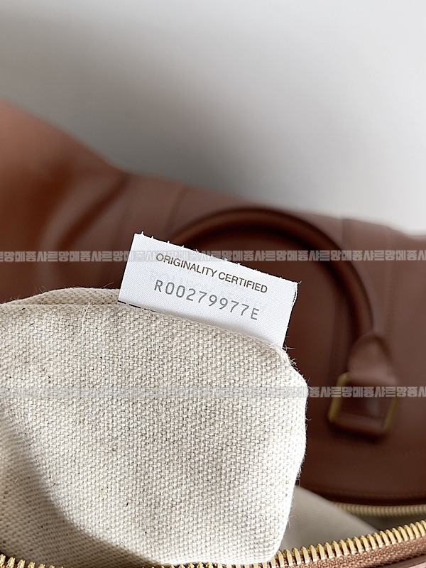 보테가베네타레플파이 20260221-170806-008루.jpg