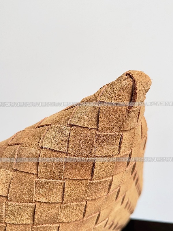 보테가베네타라지홉 20260221-172944-004루.jpg