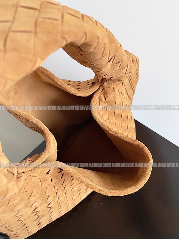 보테가베네타라지홉 20260221-172945-009루.jpg