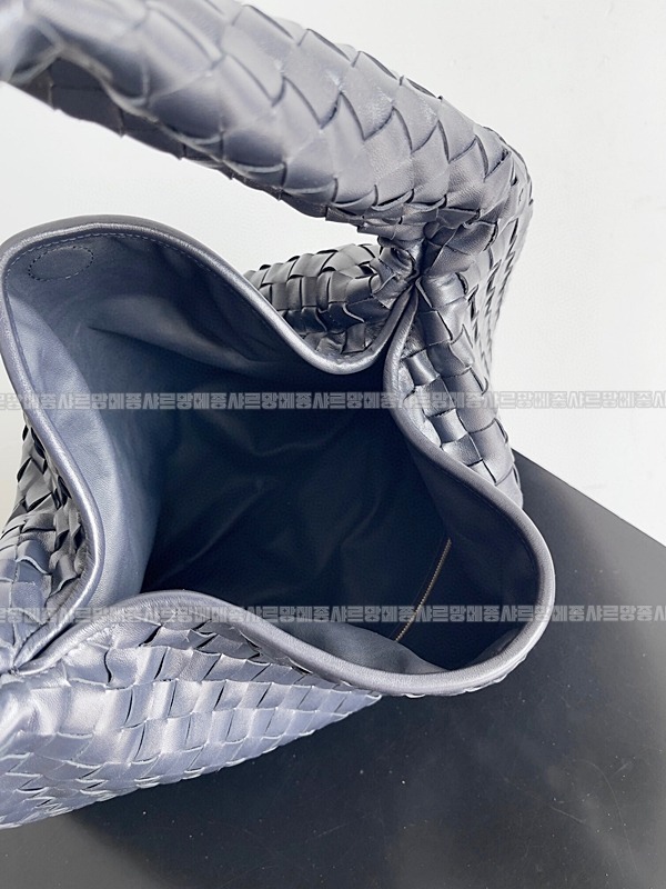 보테가베네타라지홉 20260221-174408-003루.jpg