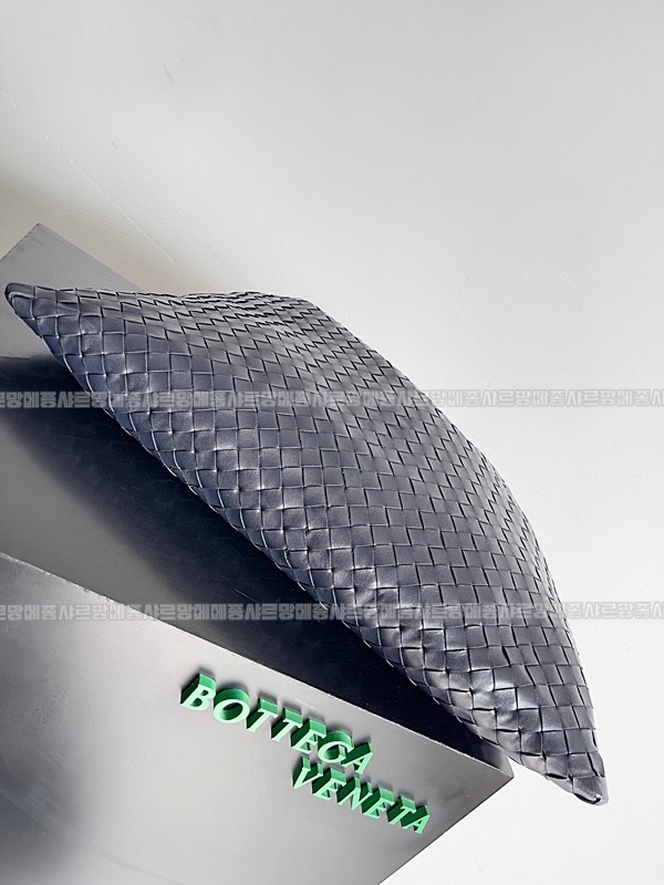 보테가베네타라지홉 20260221-174408-004루.jpg