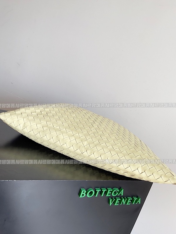 보테가베네타라지홉 20260221-174646-004루.jpg