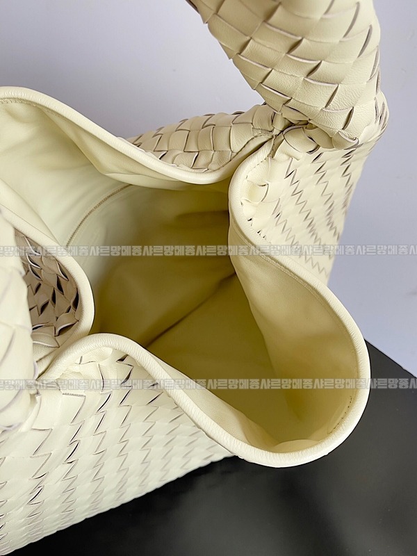 보테가베네타라지홉 20260221-174647-009루.jpg