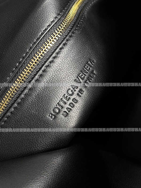 보테가베네타라지홉 20260221-174853-008루.jpg