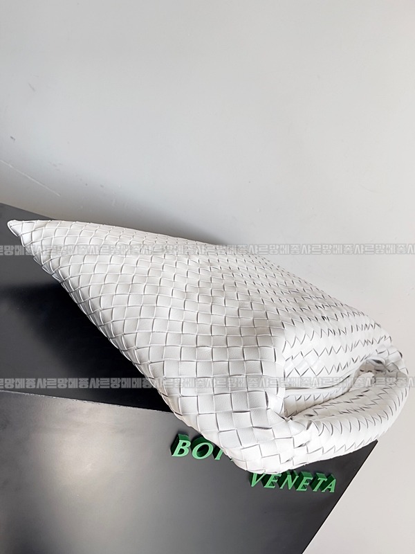 보테가베네타라지홉 20260221-175500-005루.jpg