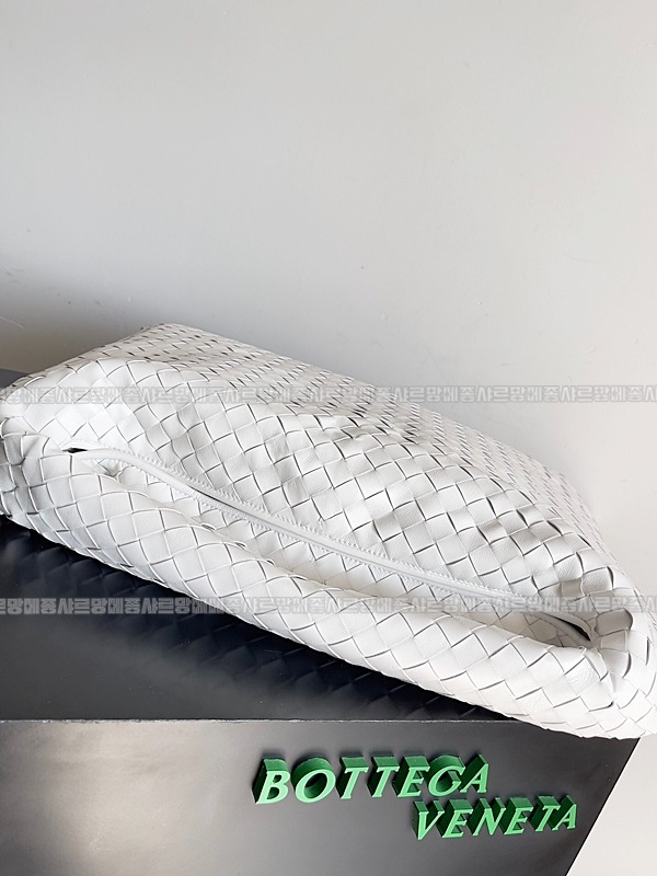 보테가베네타라지홉 20260221-175500-006루.jpg