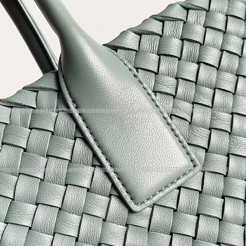 보테가베네타까바특대 20260221-180939-007루.jpg