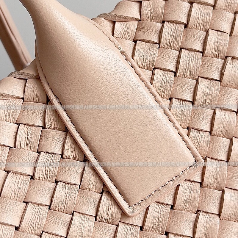 보테가베네타까바특대 20260222-103302-004루.jpg