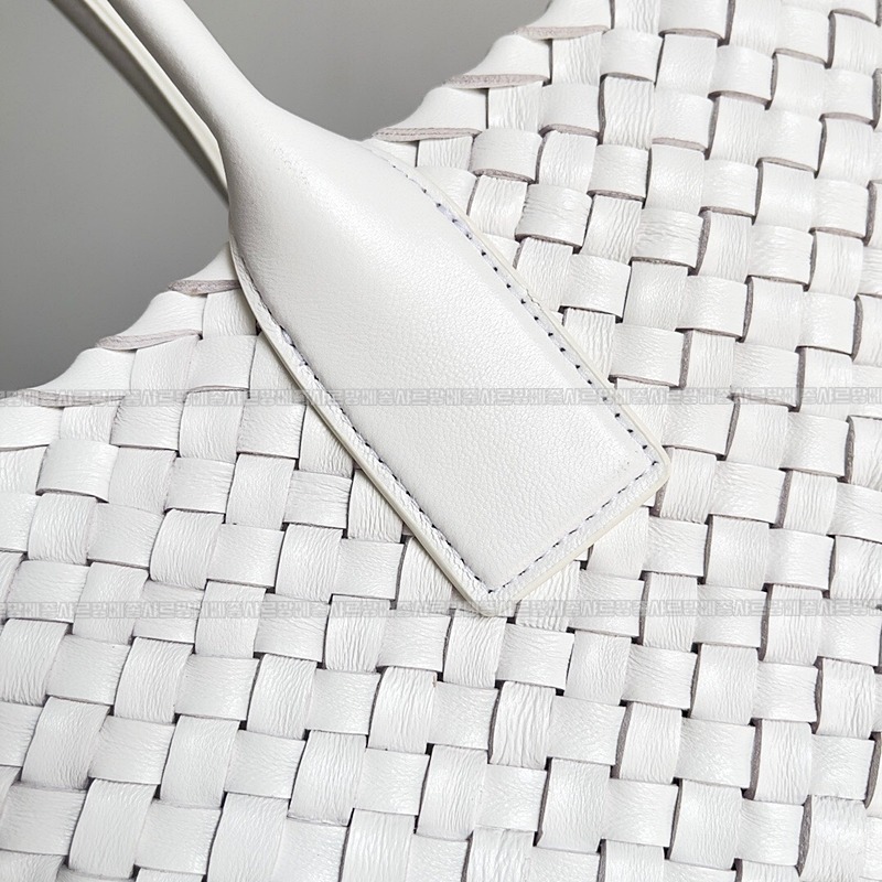 보테가베네타까바특대 20260222-103538-003루.jpg