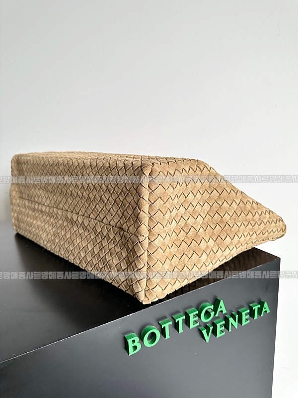 보테가베네타까바특대 20260222-105106-005루.jpg