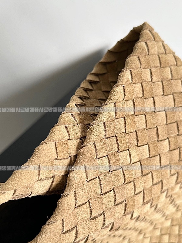 보테가베네타까바특대 20260222-105106-007루.jpg