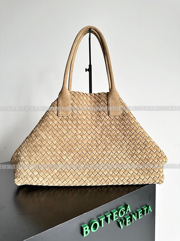 보테가베네타까바특대 20260222-105106-006루.jpg