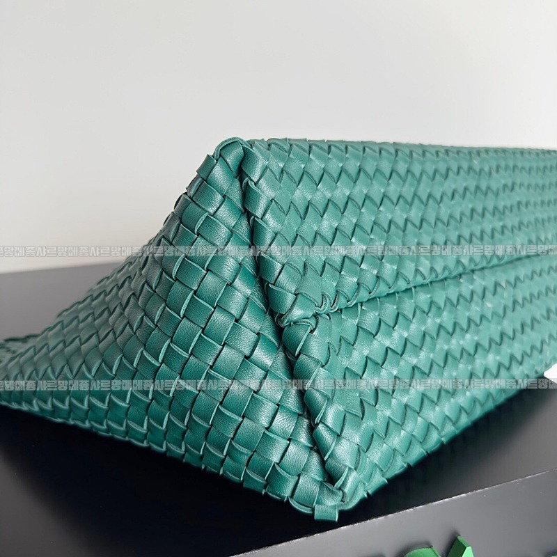 보테가베네타까바특대 20260222-105347-004루.jpg