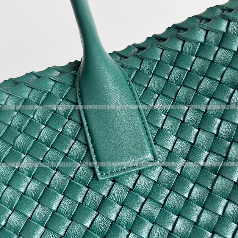 보테가베네타까바특대 20260222-105348-009루.jpg