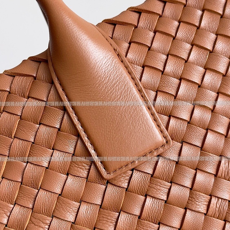 보테가베네타까바특대 20260222-122500-005루.jpg