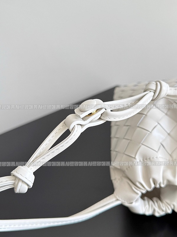 보테가베네타더스트백미디움 20260222-144054-004루.jpg