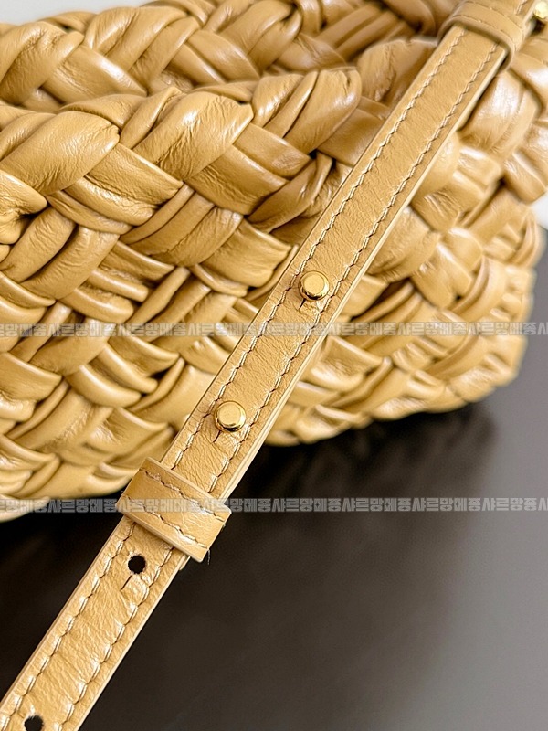 보테가베네타칼리메로차차 20260222-145052-005루.jpg