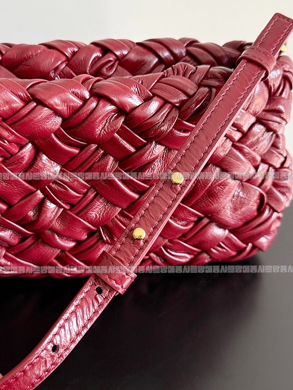 보테가베네타칼리메로차차 20260222-145406-005루.jpg