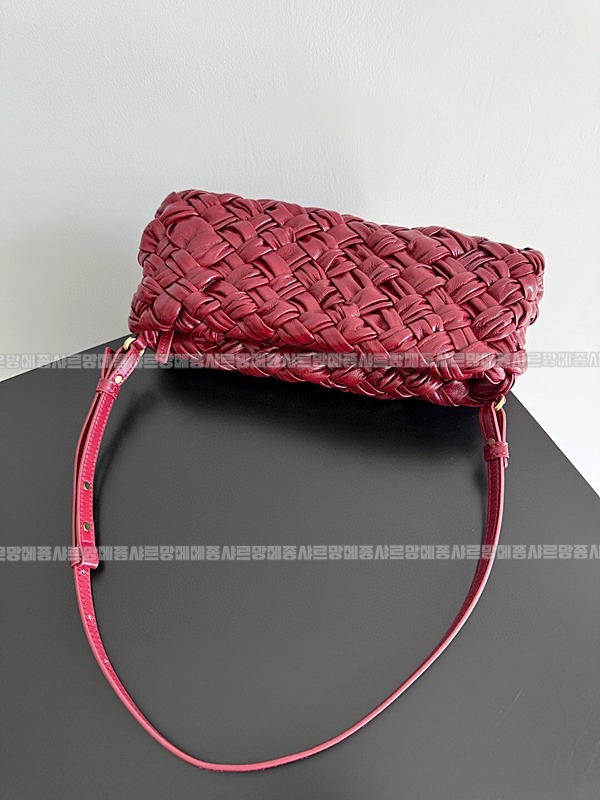 보테가베네타칼리메로차차 20260222-145405-004루.jpg