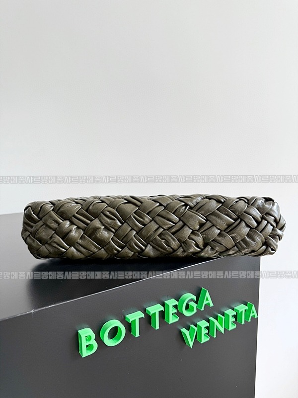 보테가베네타칼리메로차차 20260222-145542-002루.jpg