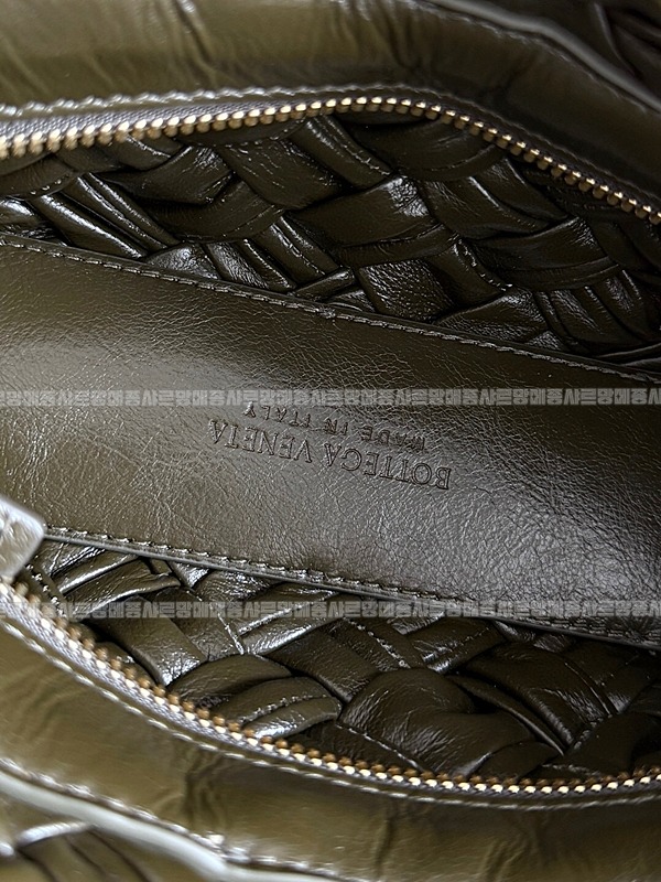 보테가베네타칼리메로차차 20260222-145543-007루.jpg