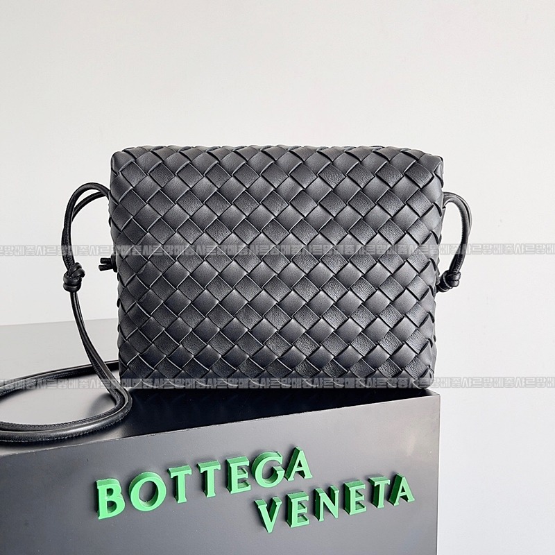 보테가베네타루프카메라백스몰 20260222-160640-001루.jpg