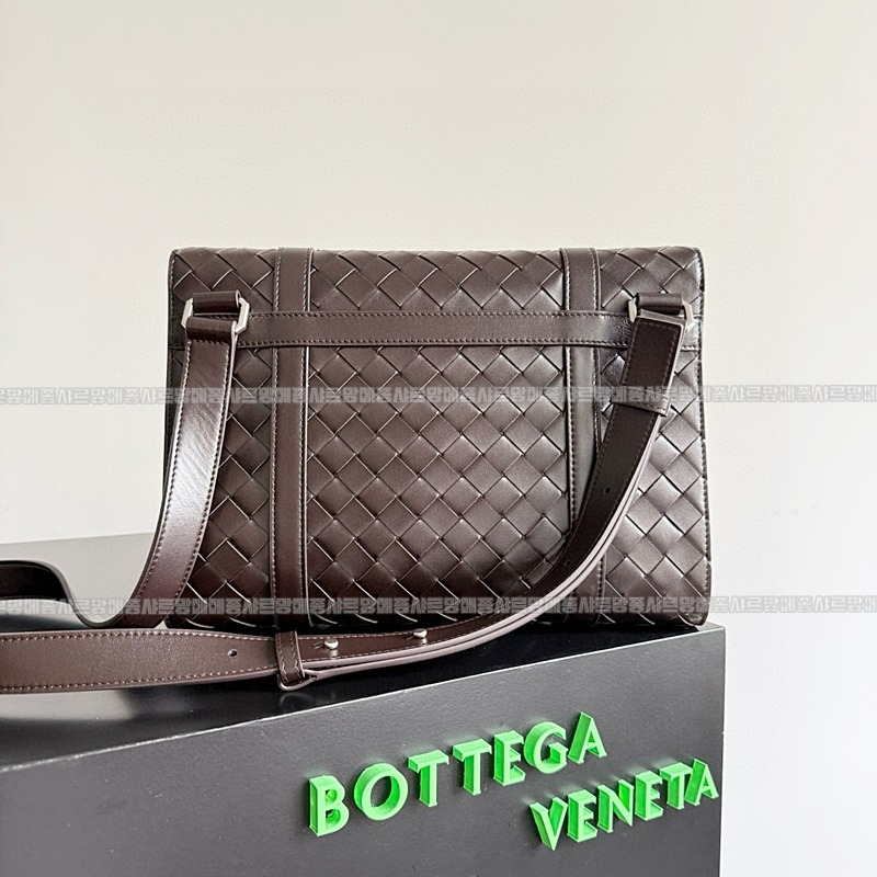 보테가베네타피콜로포트폴리오크로스백 20260222-162311-003루.jpg