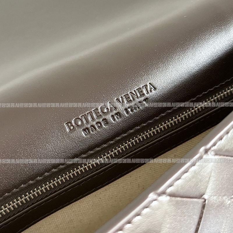 보테가베네타피콜로포트폴리오크로스백 20260222-162312-007루.jpg