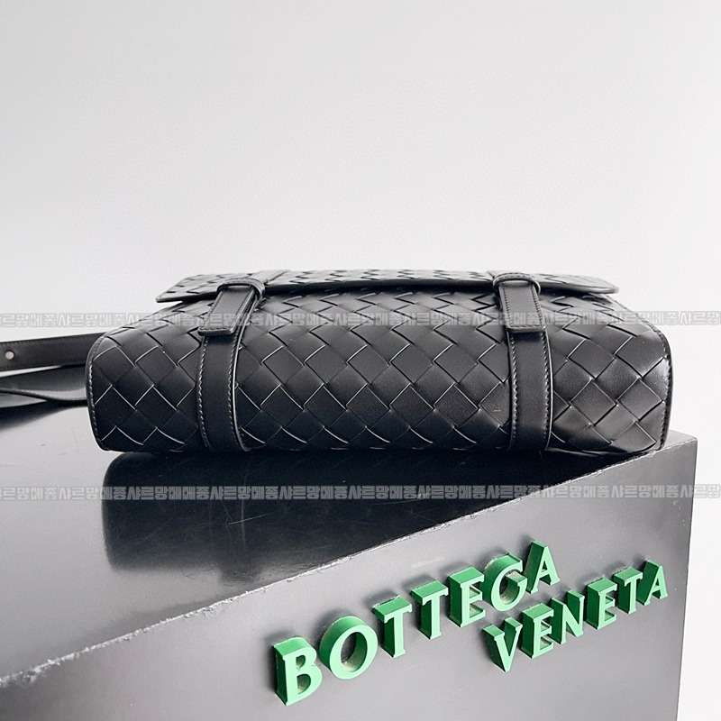 보테가베네타피콜로포트폴리오크로스백 20260222-162615-004루.jpg