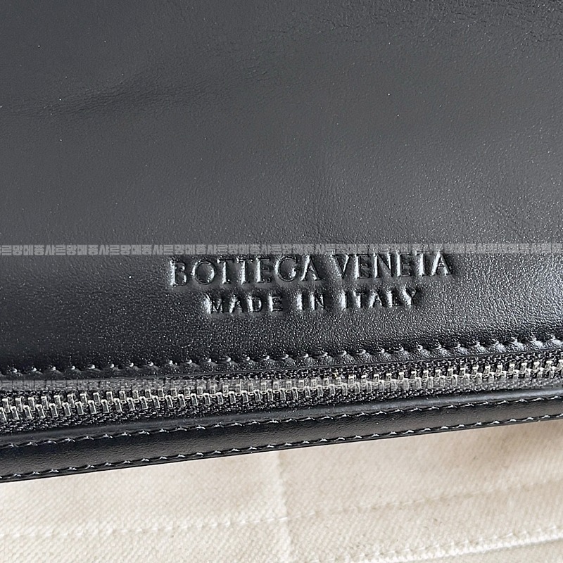 보테가베네타피콜로포트폴리오크로스백 20260222-162615-007루.jpg