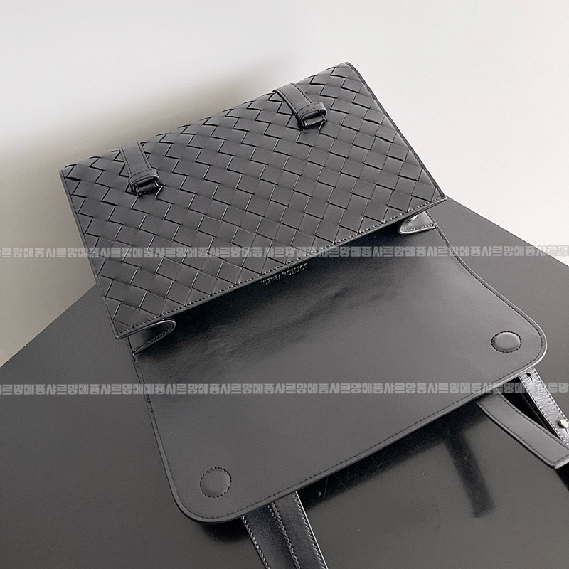 보테가베네타피콜로포트폴리오크로스백 20260222-162615-006루.jpg