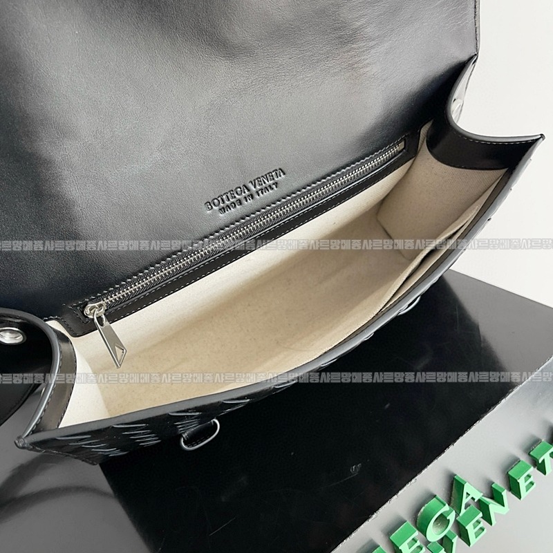 보테가베네타피콜로포트폴리오크로스백 20260222-162615-009루.jpg