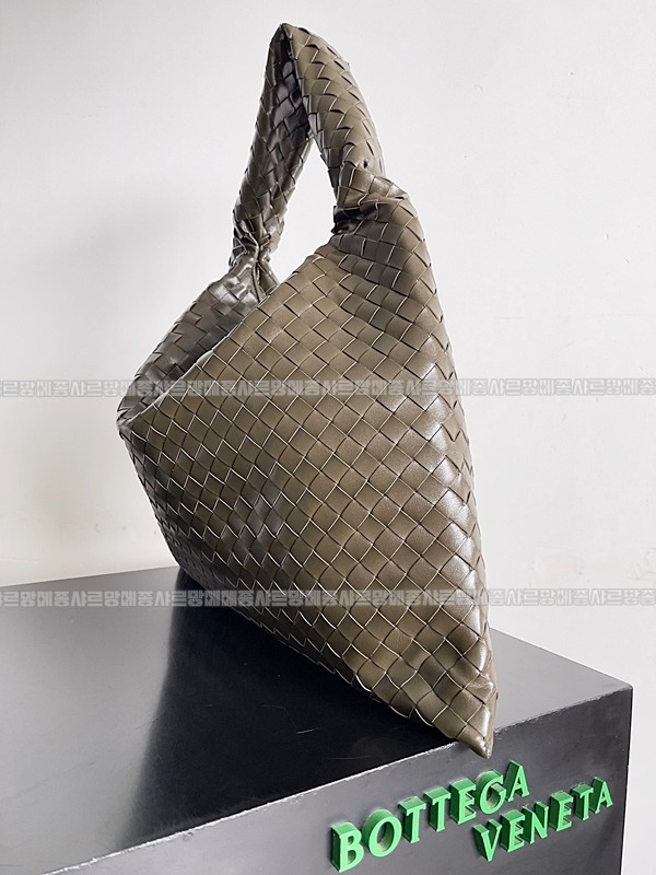 보테가베네타미디움홉 20260222-163226-002루.jpg