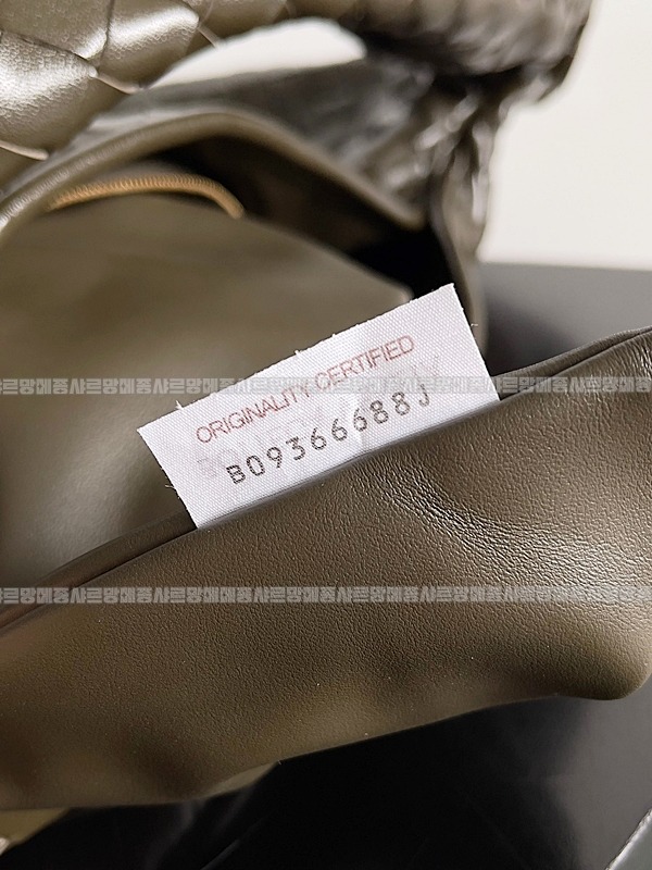 보테가베네타미디움홉 20260222-163227-008루.jpg