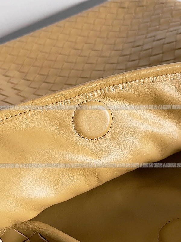 보테가베네타미디움홉 20260222-163411-002루.jpg